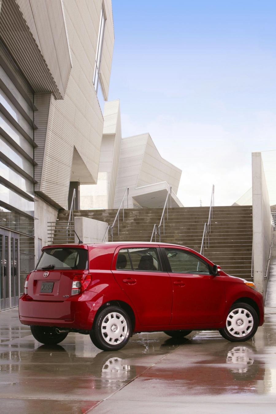  Scion xD 2007 года  (фото 100 из 113)
